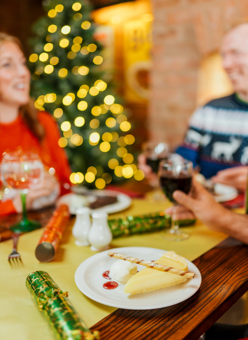 Festive Lunch & Dinner at The Radclyffe Arms in Middleton Junction, Manchester